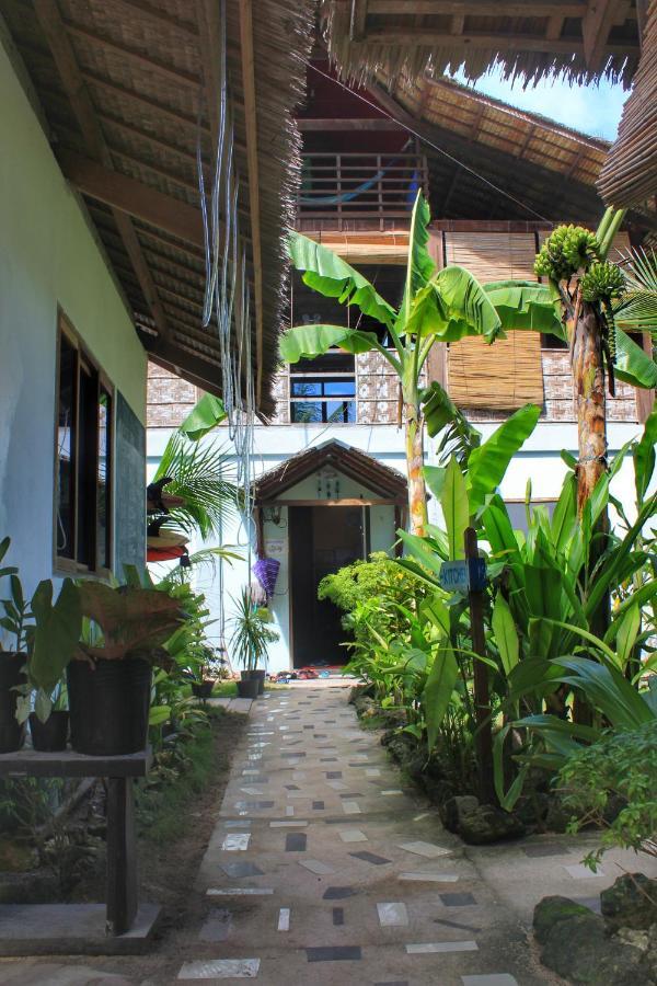Footprints Homestay (Adults Only) General Luna (Surigao del Norte) Exterior foto